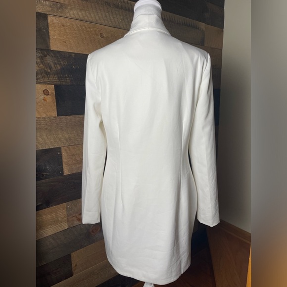 Pretty Little Things White Blazer Dress Gold Buttons, Size 8 - Picture 4 of 15